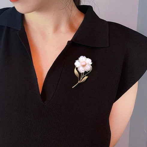 Flower Pink Pearl Brooch