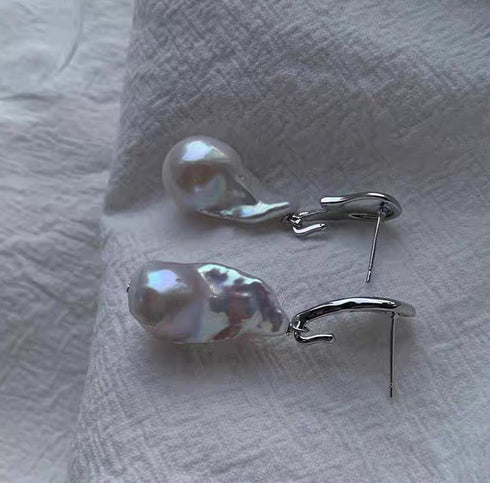 Arty Draw Baroque Pearl Earrings - Gold Vermeil / Sterling Silver