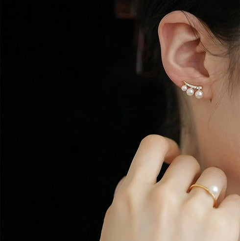 Crescent Moon Pearl Gradient Stud Earrings - Gold Plated