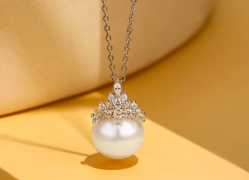 Ice Queen Zirconia Pearl Pendant Necklace - Silver / Gold