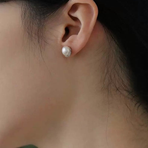 Zirconia Line Freshwater Pearl Stud Earrings