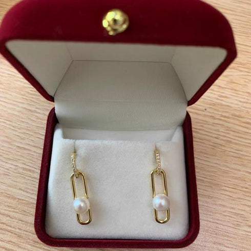 Modern Link Pearl Earrings - Gold Vermeil