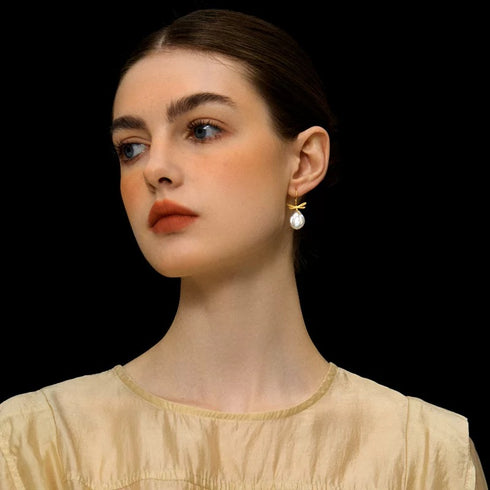 Dragonfly Baroque Pearl Earrings - Gold Vermeil