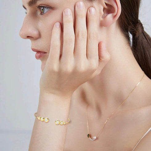 1.80 CT Stylish Moissanite Open Bracelet (Gold)