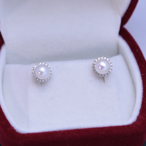 Sunflower Freshwater Pearl Stud Earrings – Gold Vermeil/Sterling Silver