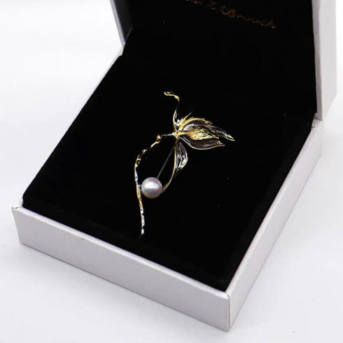 Floral Freshwater Pearl Brooch
