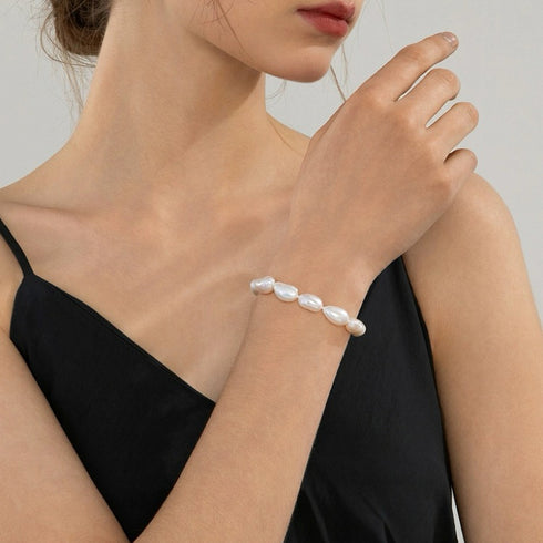 Modern Baroque Pearl Beaded Bracelet