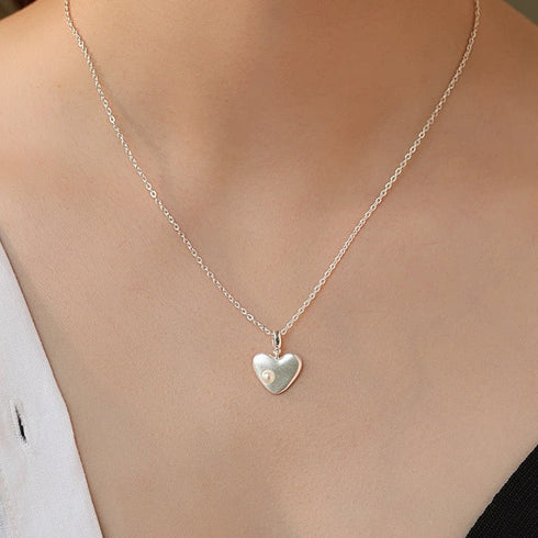 Fluid Heart Pearl Necklace – Gold Plated