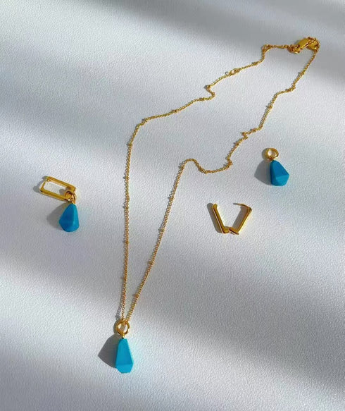 Elegant Dimensional Turquoise Hoop Earrings – Gold Vermeil