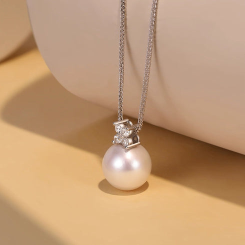 Elegant Zirconia Leaf Pearl Necklace - Sterling Silver