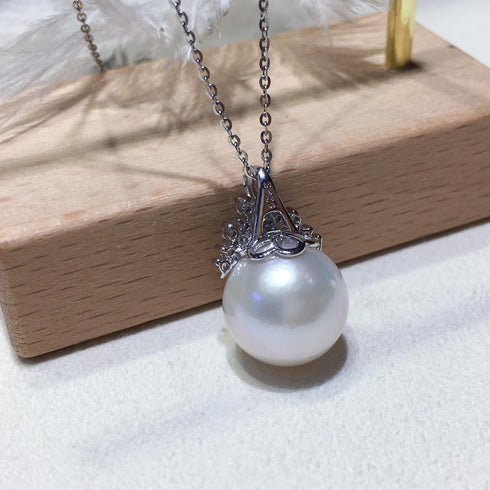 Ice Queen Zirconia Pearl Pendant Necklace - Silver / Gold