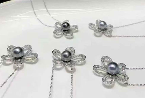 Tahitian Pearl Flower Pendant Necklace