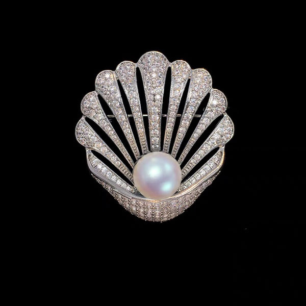 Shell White Pearl Brooch