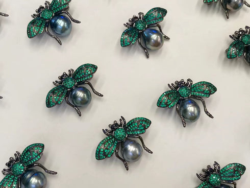 Black Pearl Bee Brooch
