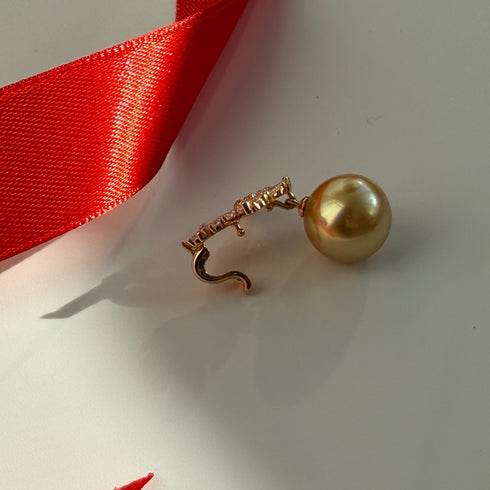 Butterfly Pearl Pendant Necklace – Gold Vermeil, Elegant & Modern