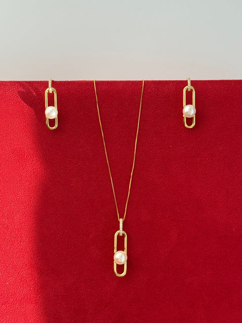 Modern Link Pearl Pendant Necklace - Gold Vermeil
