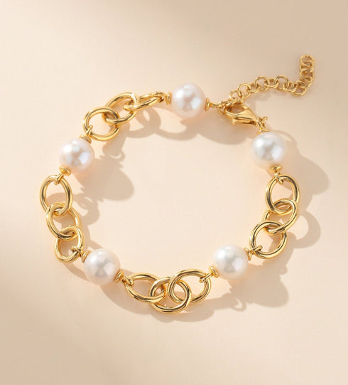 Glamour Pearl Chain Bracelet