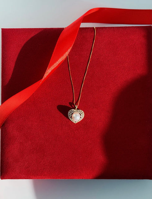 Radiant Zirconia Heart Pearl Pendant Necklace – Gold Vermeil