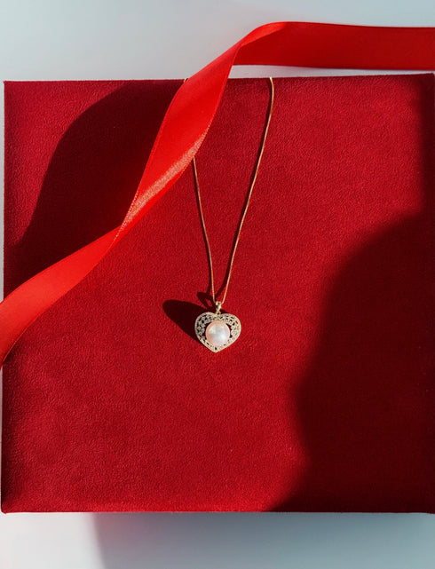 Radiant Zirconia Heart Pearl Pendant Necklace – Gold Vermeil