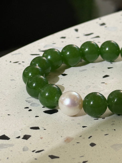 Jade Green 12–13mm Freshwater Pearl & Jade Green Bracelet