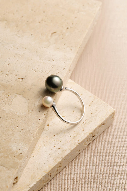 Noir & Pearl Overture Ring