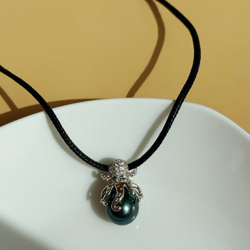 Squid Tahitian Pearl Pendant – Fun Jewelry in Sterling Silver