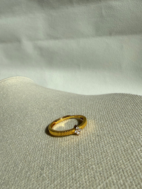 Exquisite Rhombic Zirconia Ring – Gold Vermeil