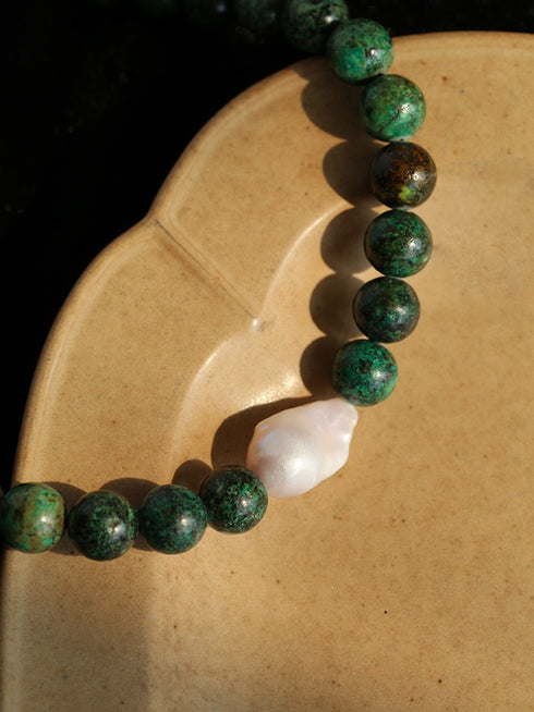 Large Natural Baroque Green Gem Ball Beaded Necklace