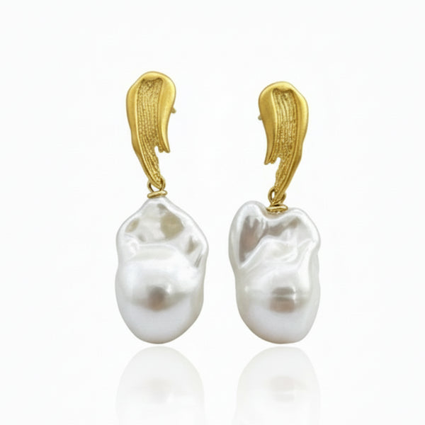 Arty Draw Baroque Pearl Earrings - Gold Vermeil / Sterling Silver
