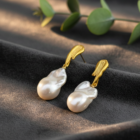 Arty Draw Baroque Pearl Earrings - Gold Vermeil / Sterling Silver