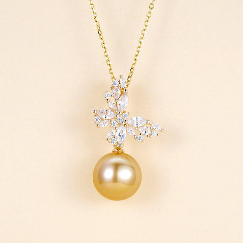 Butterfly Pearl Pendant Necklace – Gold Vermeil, Elegant & Modern