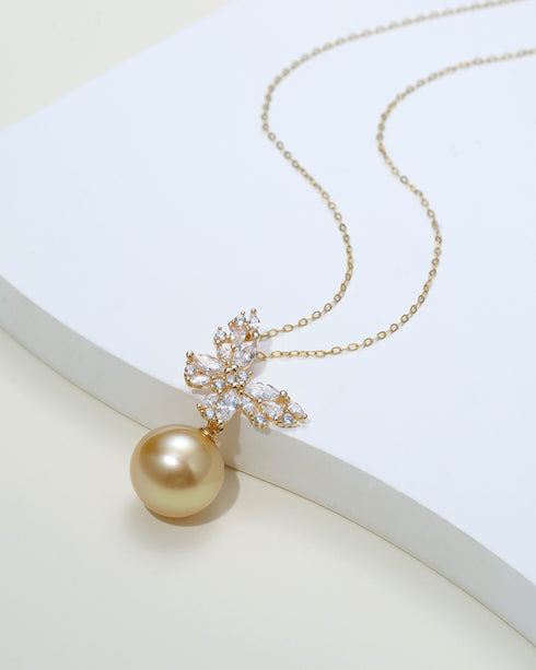 Butterfly Pearl Pendant Necklace – Gold Vermeil, Elegant & Modern