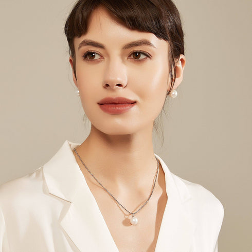 Power Edison Pearl Pendant - Versatile Design