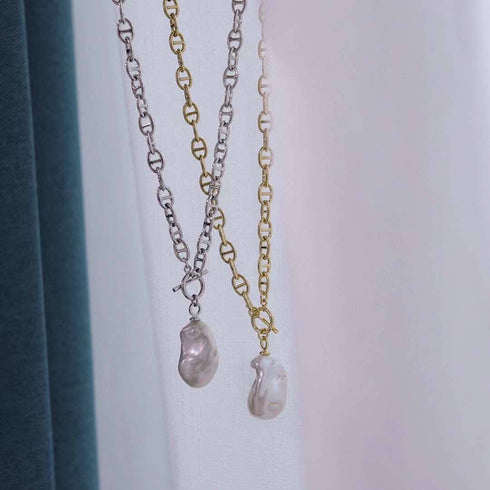 Bold Gold Chain Large Baroque Pearl Necklace