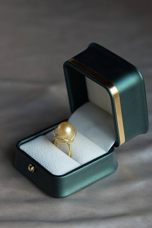 Rose Elegance Golden South Sea Pearl Ring