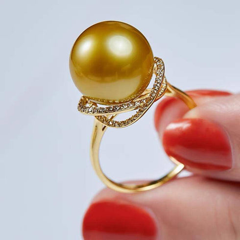 Rose Elegance Golden South Sea Pearl Ring