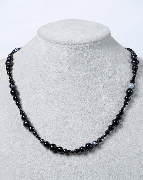 Graphic Black Bead Necklace